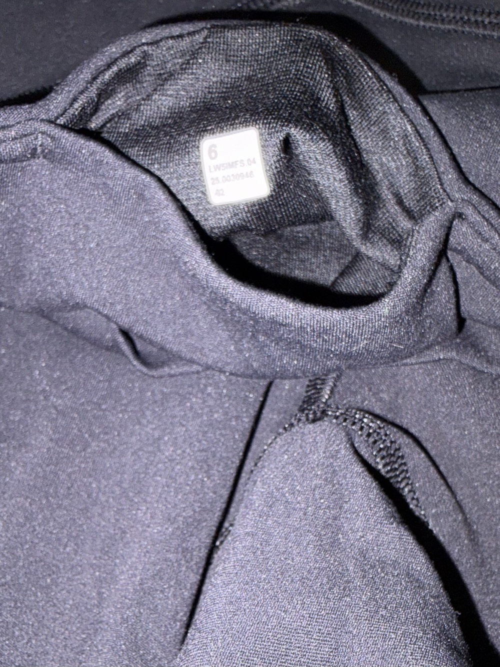 NWT*LULULEMON*SIZE 6* ALIGN HIGH RISE JOGGER*AUTHENTIC*BLACK*$118 RETAIL*25” LNG - Picture 7 of 16